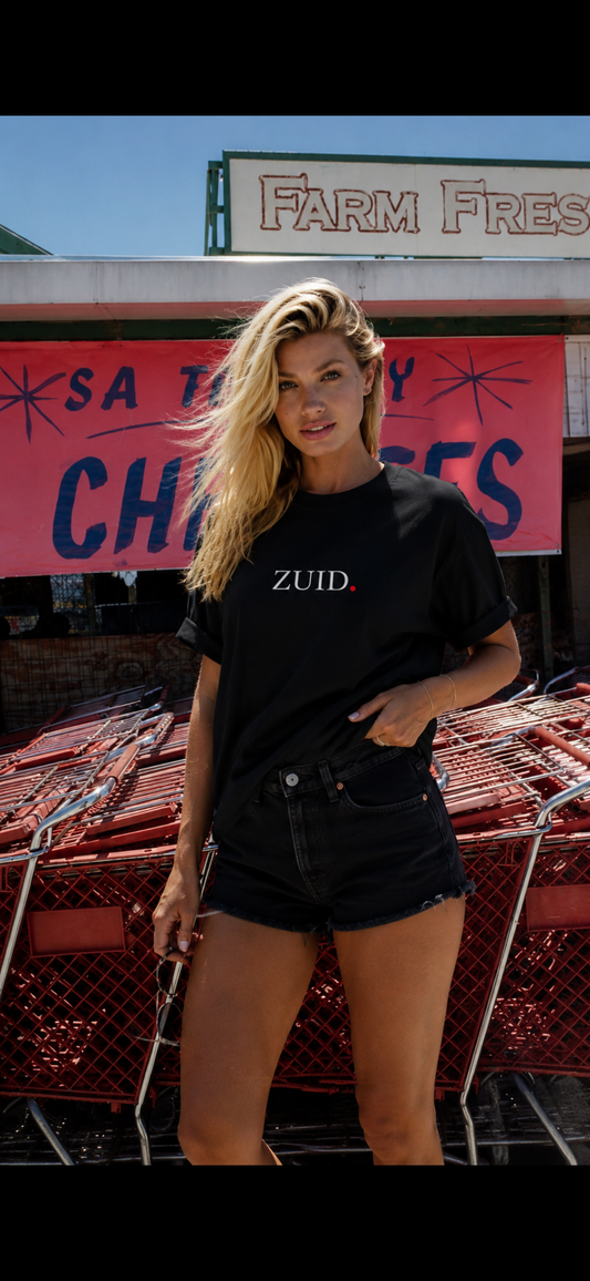Unisex T-shirt met zuid opdruk in wit, rode stip  Wear Your City Amsterdam